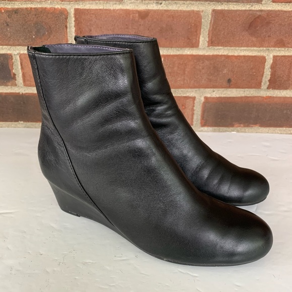 vaneli jonele bootie